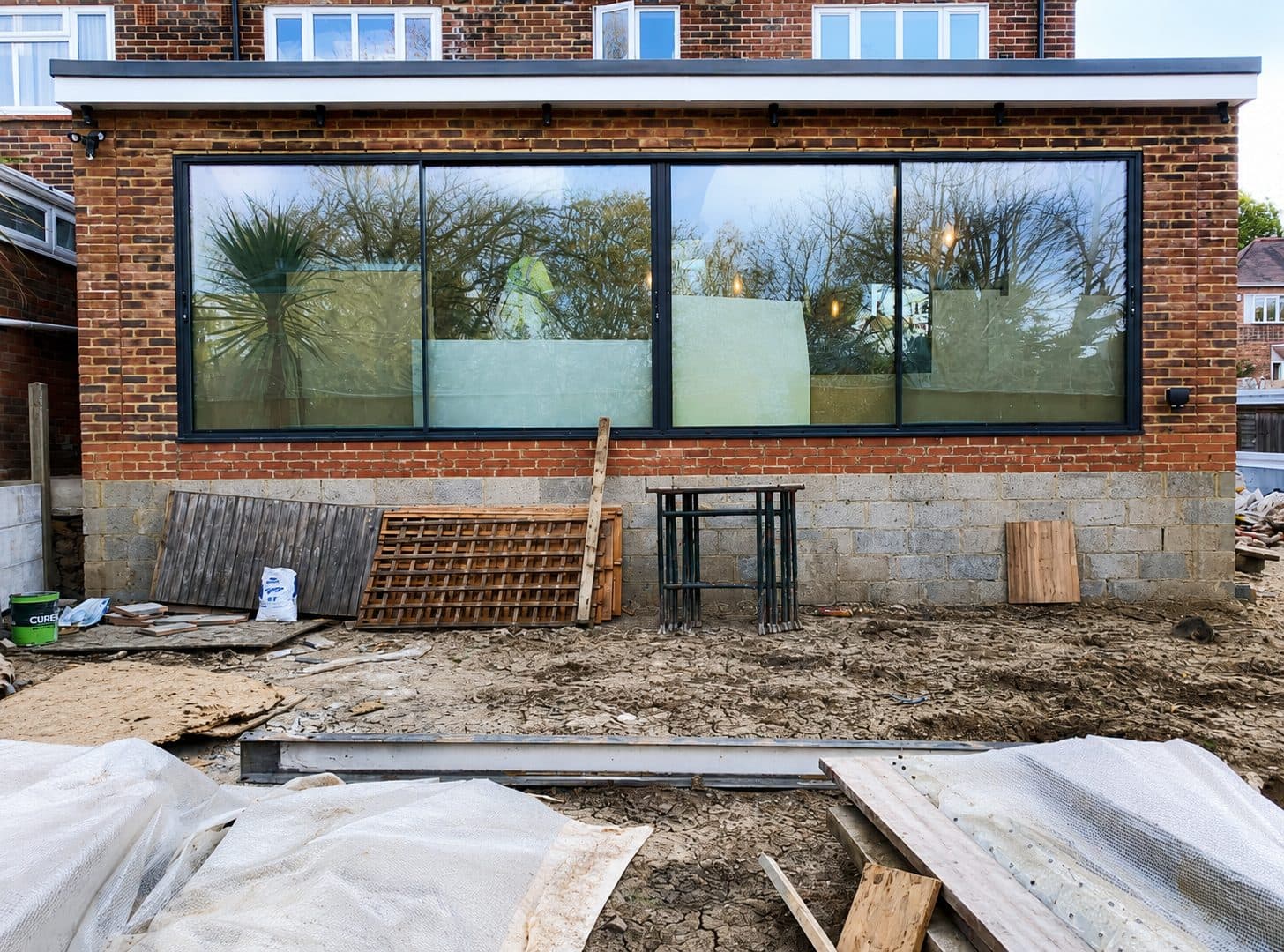 Precision levelling of iFrame steel system